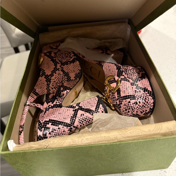 Gucci, pink python platform, horsebit  size 7 1/2 N In box - Picture 1 of 5